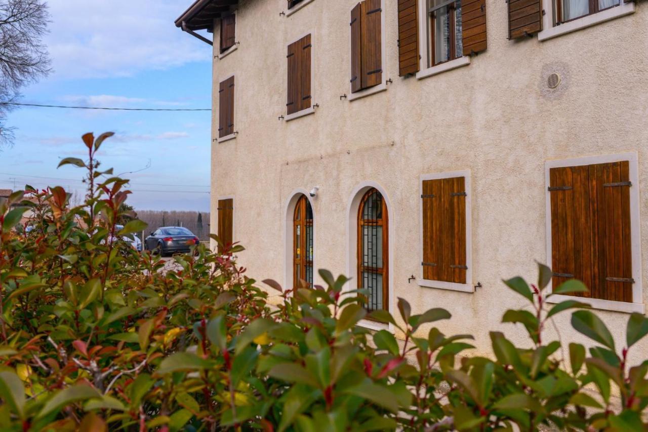 Loft Free Parking Agli Ulivi Moderno E Spazioso Peschiera del Garda Luaran gambar