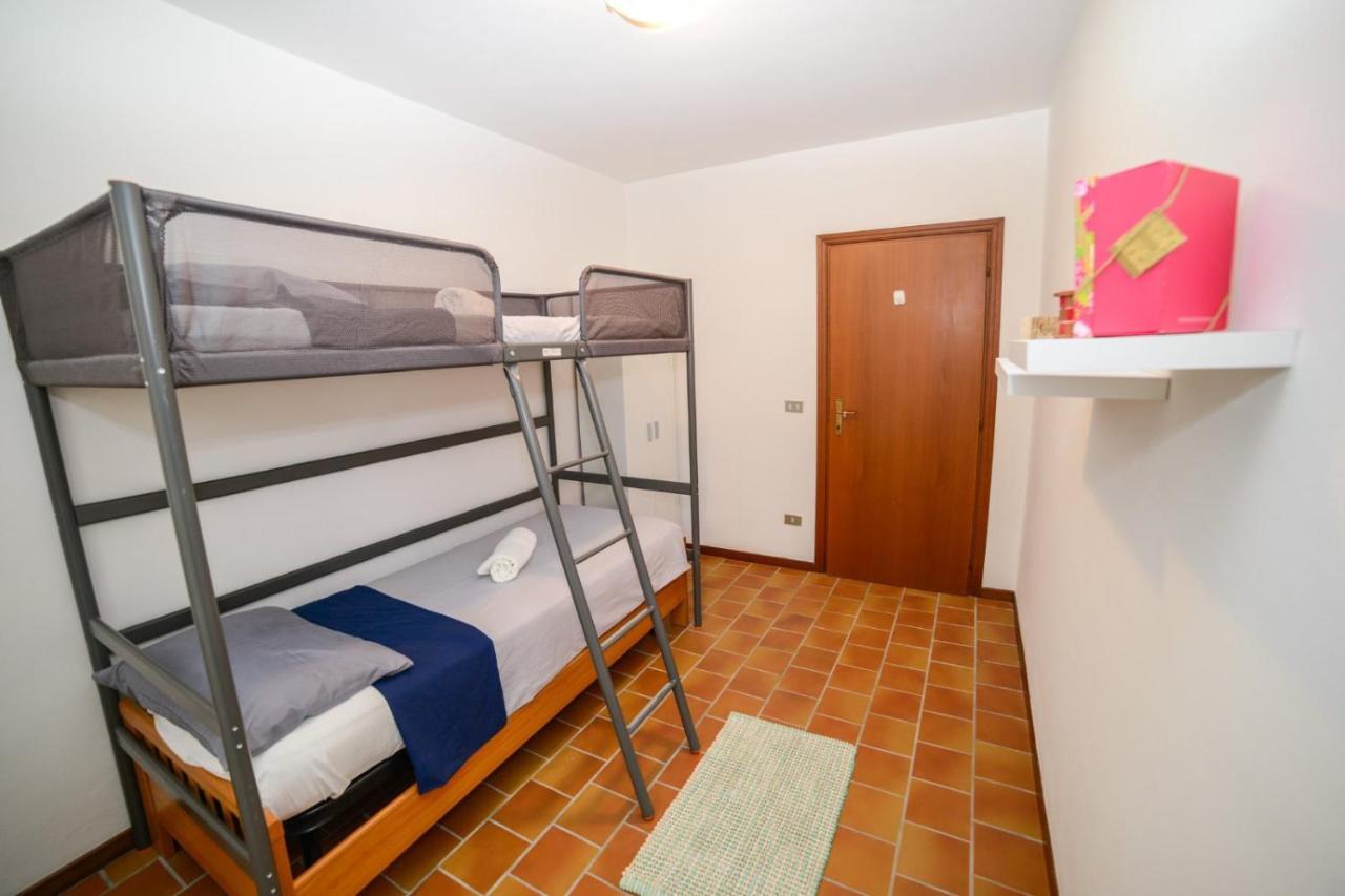 Loft Free Parking Agli Ulivi Moderno E Spazioso Peschiera del Garda Luaran gambar